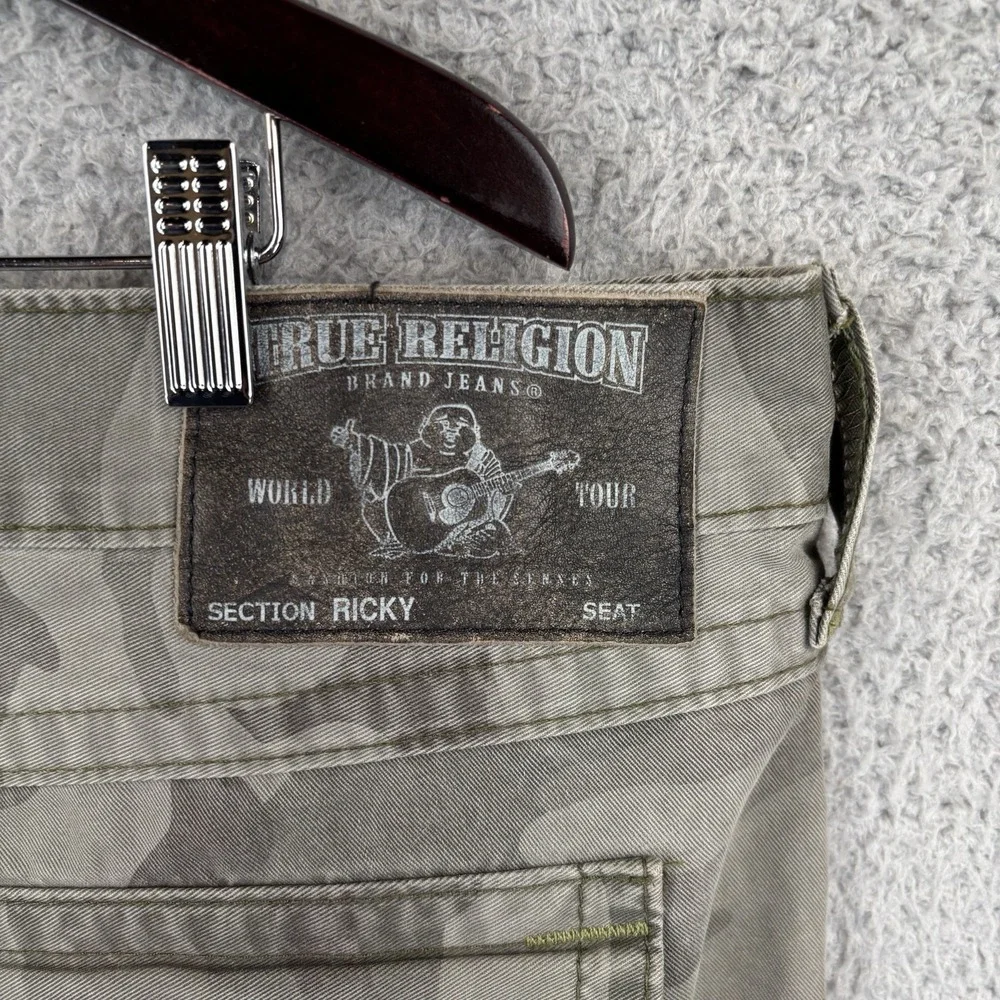Vintage Y2K USA True Religion Mens Ricky Camo Jeans 40x34 Flap Pockets Baggy